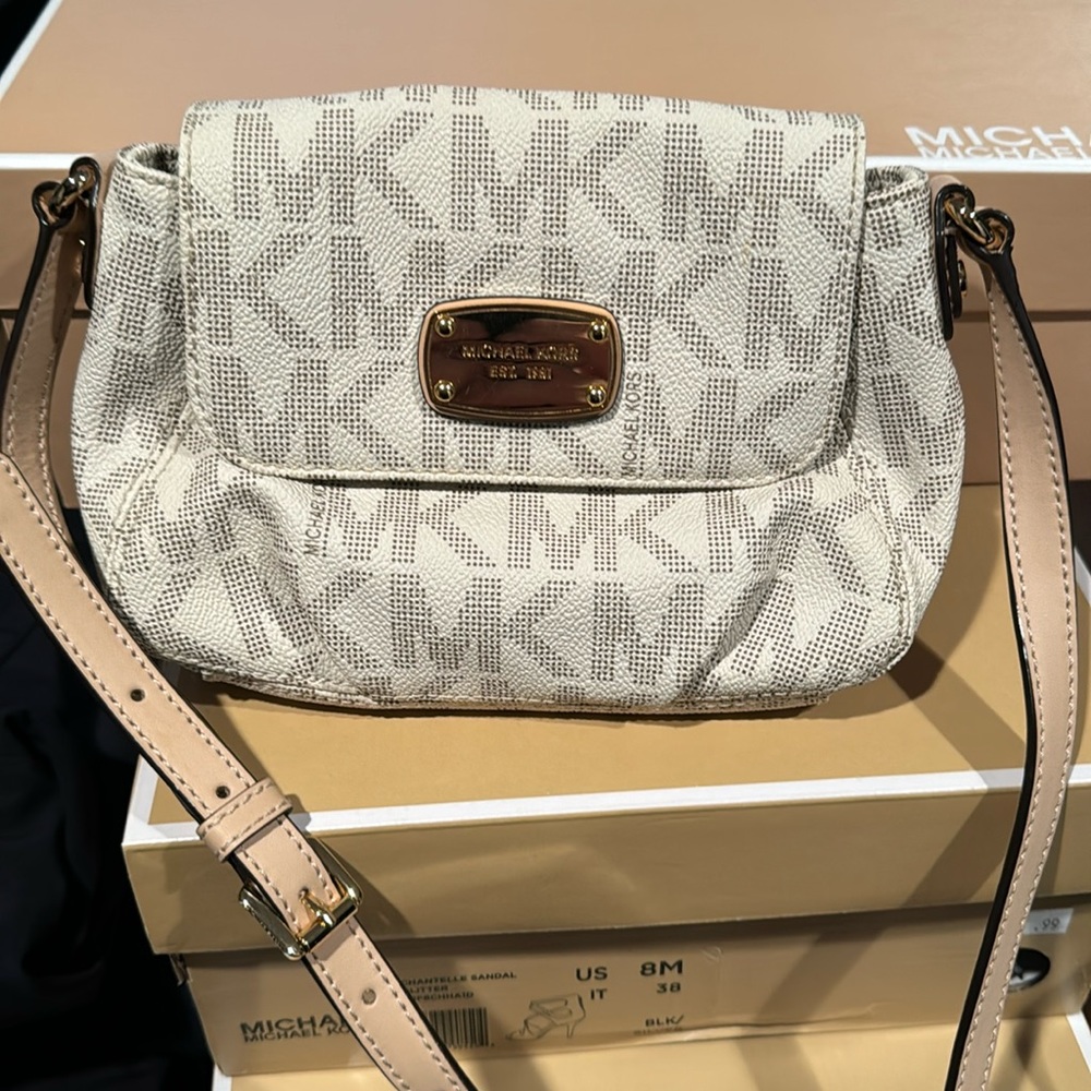 MICHAEL KORS CROSSBODY BAG